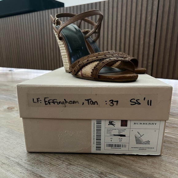 Burberry Effingham Espadrille - Picture 6 of 7